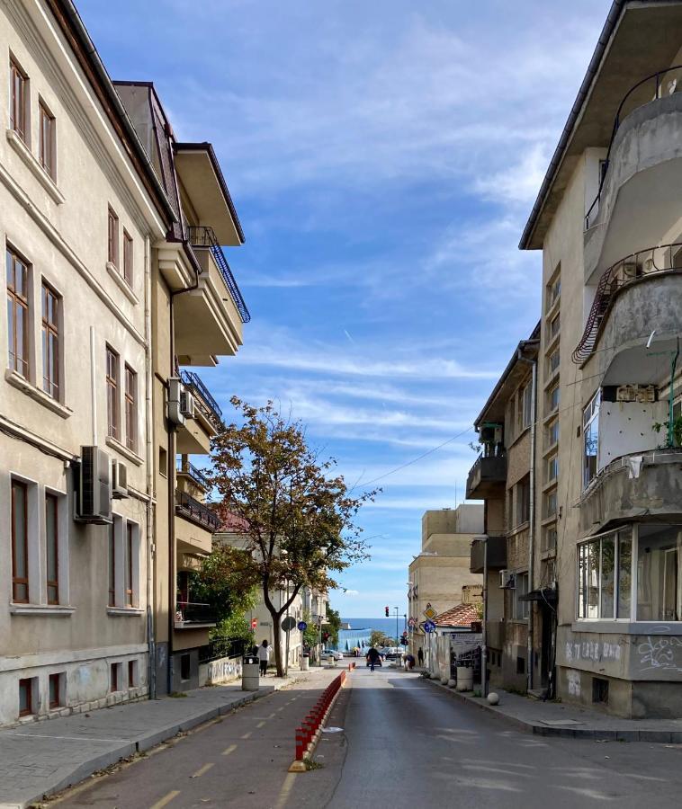 Sea Stories Apartments Varna Exteriör bild